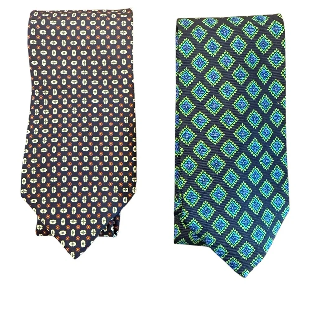 Brooks Brothers Patterned Luxury All Silk Ties  Lot of 2